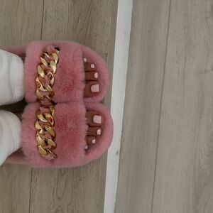 Pink Furry Slippers with Gold Chain